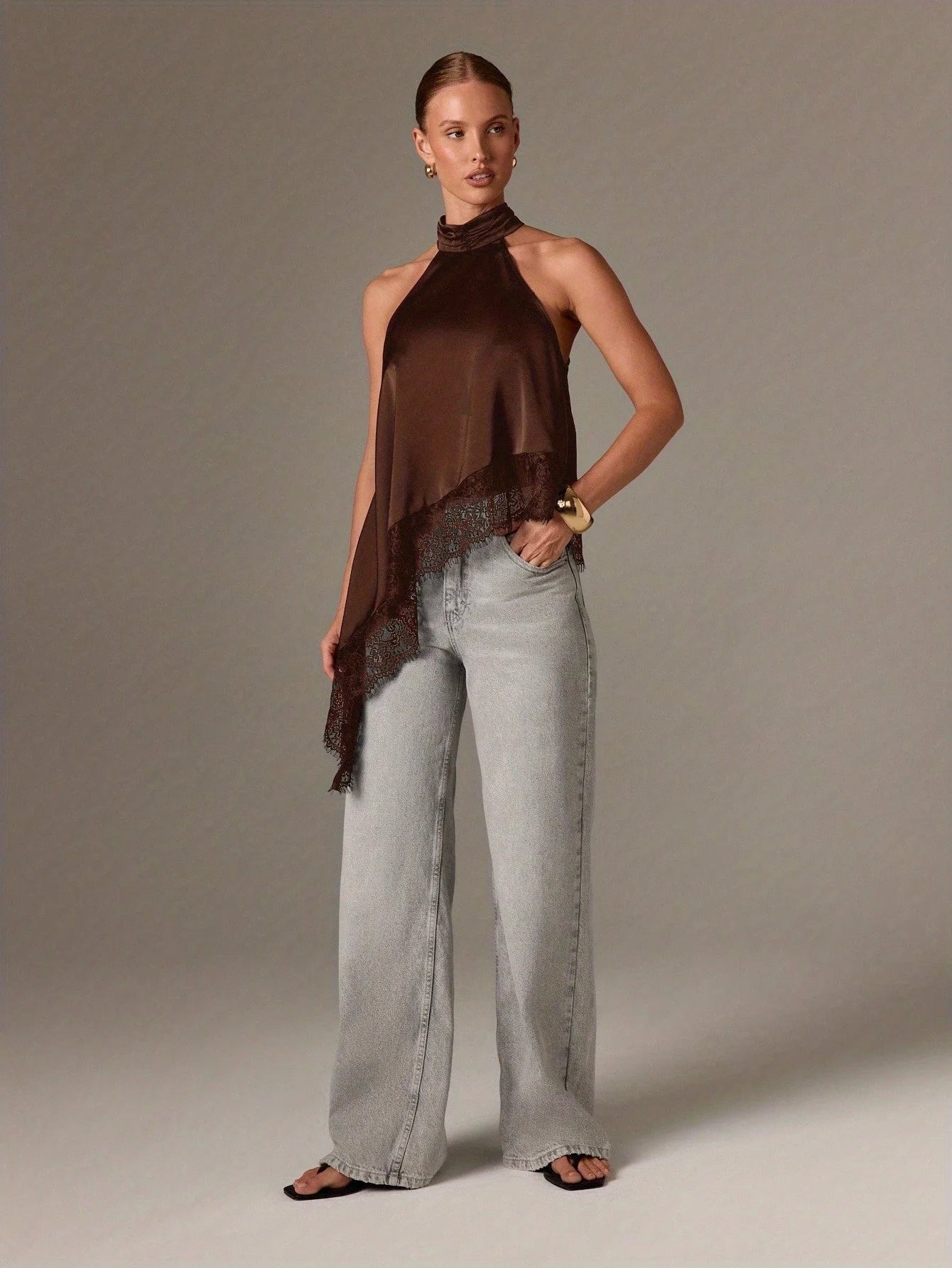 Top halter asimétrico